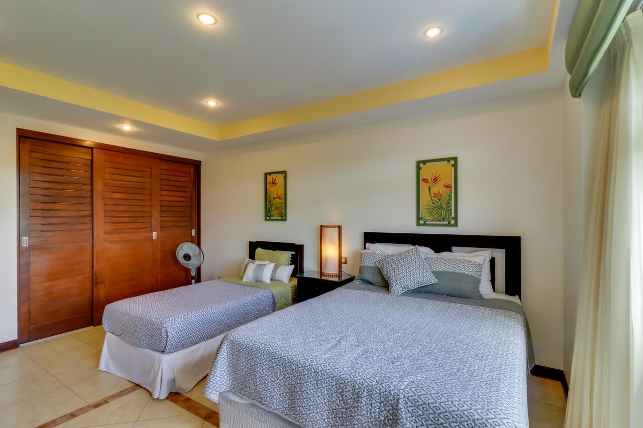 Naxos 15 Apartment Tamarindo Luaran gambar